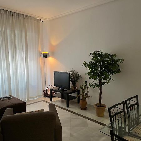 Very Nice Apartament. City Center. Private Parking Sevilla Buitenkant foto
