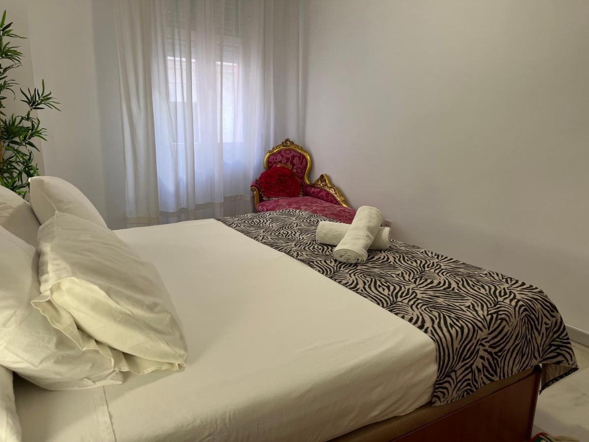 Very Nice Apartament. City Center. Private Parking Appartement Sevilla Buitenkant foto